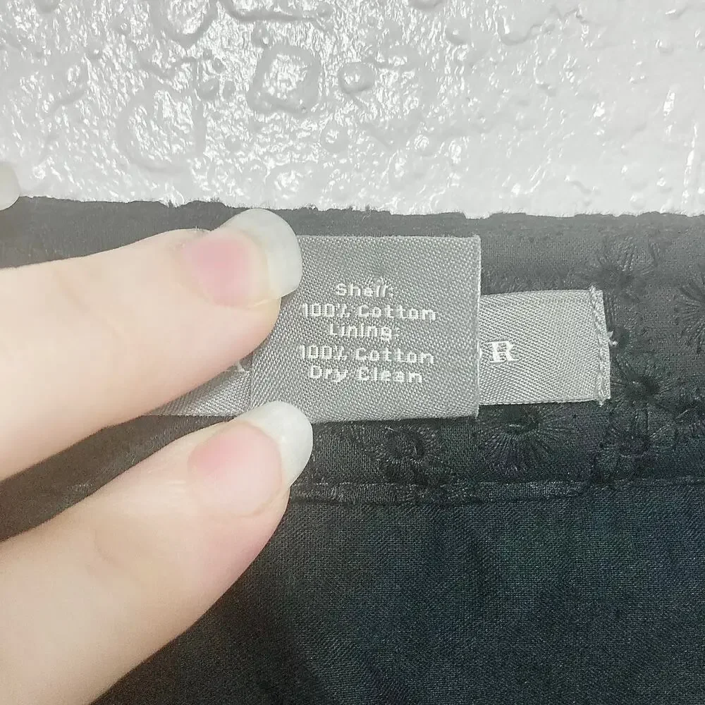 Ann Taylor Women's L Black Eyelet Embroidered Cropped Jacket Button Front Boxy
